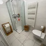2 Pieces Avec Terrasse Et Piscine Croisette * Cannes