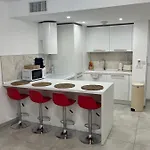 2 Pieces Avec Terrasse Et Piscine Croisette Apartment *