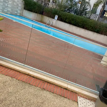 2 Pieces Avec Terrasse Et Piscine Croisette كان